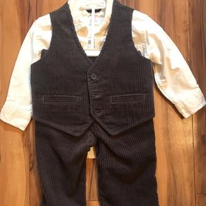 Baby boys corduroy 3 piece suit BNWT